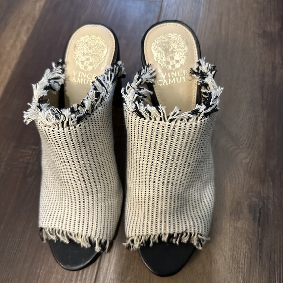 Vince Camuto Chestalan Mule Heel black & white knit upper and fringe detail Sz 8 - Picture 2 of 11